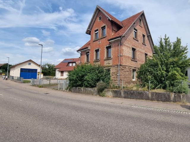 Charakterhaus mit Scheune und großem Grundstück Raum für Ihre Wohnideen
