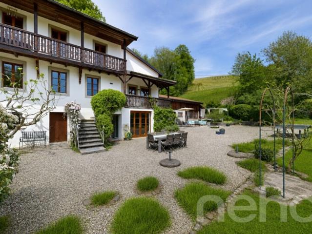 Charakterhaus im Herzen einer bewahrten und geschützten Natur