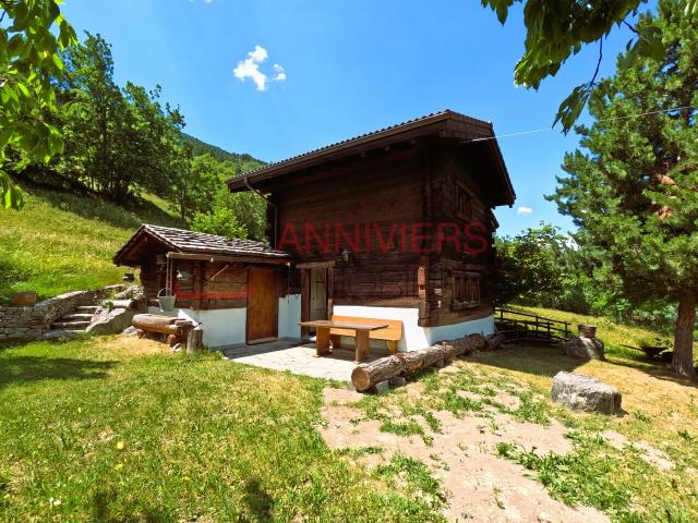 Charakteristisches Chalet im Herzen des Val d’Anniviers