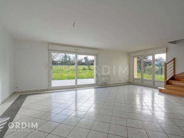 CHARBUY* construction cossue type 8, 6 chambres sous sol t