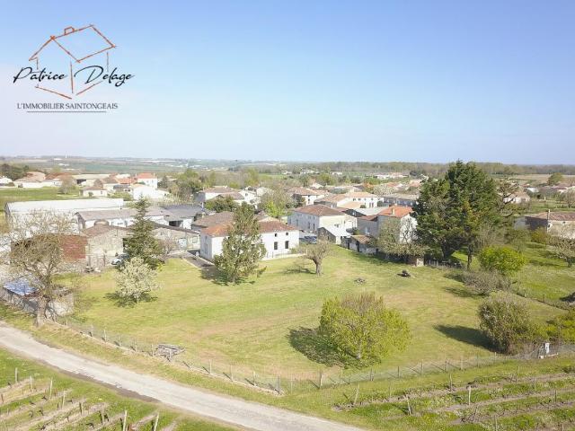 Charentaise à rénover, vue estuaire