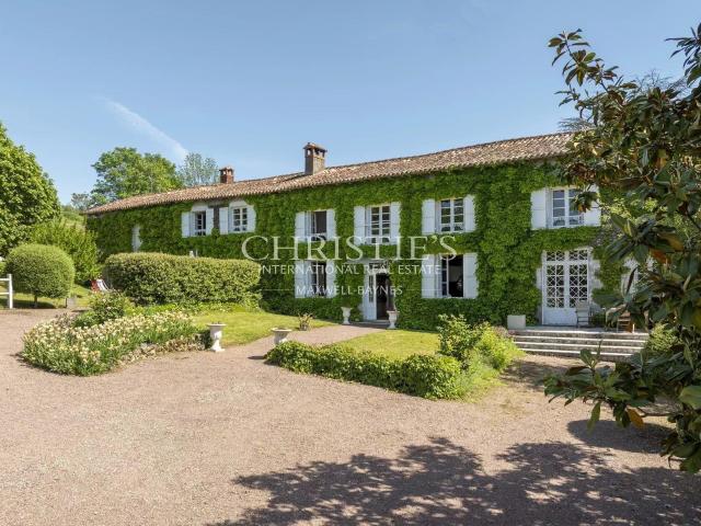 Charente – Tres Belle Longere 277m² Mansle
