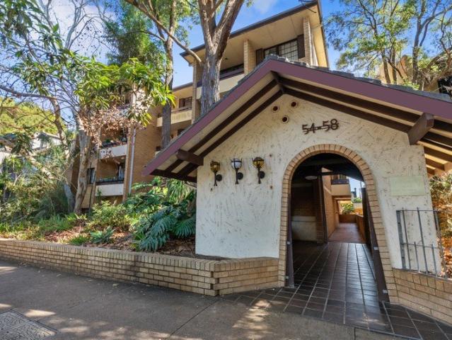 Leafy Aspects with healthy Strata/Low fees