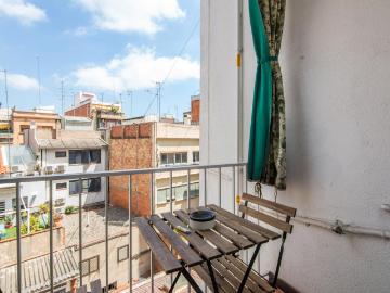 Charismatic single bedroom near the Badal metro