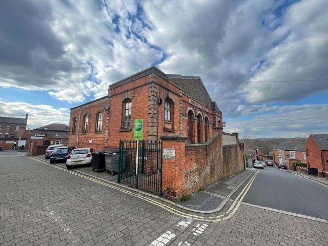 Charlotte Court, Eastwood NG16 1 bed duplex to rent £595 pcm £137 pw