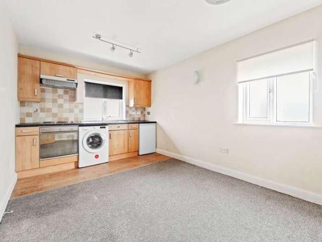 Charlotte Court, LS15