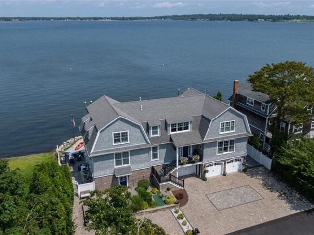 Charlotte Dr, Warwick, Home For Sale