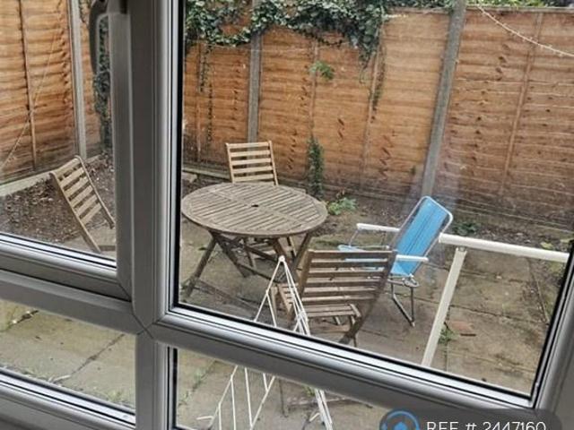 Charlotte House, London, W6 3 bed flat to rent £3,500 pcm £808 pw