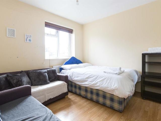 Charlotte House, Queen Caroline Street W6, 5 bed maisonette to rent, £4,400 pcm | PrimeLocation