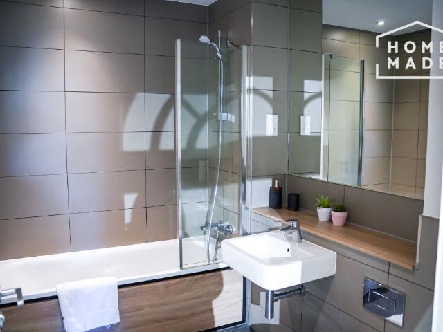 Charlotte Street, Birmingham B3, 3 bed flat to rent, £2,105 pcm | PrimeLocation