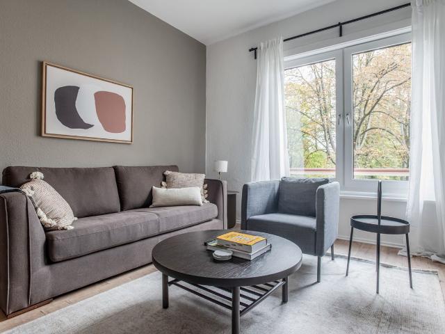 Charlottenburg 2br nr Kurfürstendamm, Berlin Amsterdam Apartments for Rent