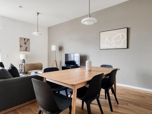 Charlottenburg 3br nr Tiergarten, Berlin Amsterdam Apartments for Rent