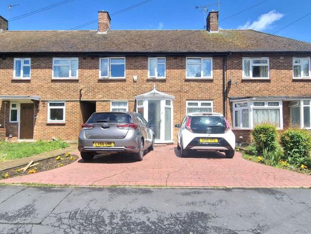 Charlock Way, Watford WD18, 3 bed property to rent, £2,250 pcm | PrimeLocation
