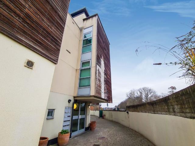 Charleville Mews, Isleworth TW7, 1 bed flat to rent, £2,100 pcm | PrimeLocation