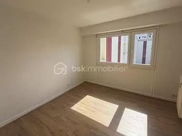 Charleville Mézières 08000 Achat / Vente appartement 4 pièces t4 au dernier étage terrasse