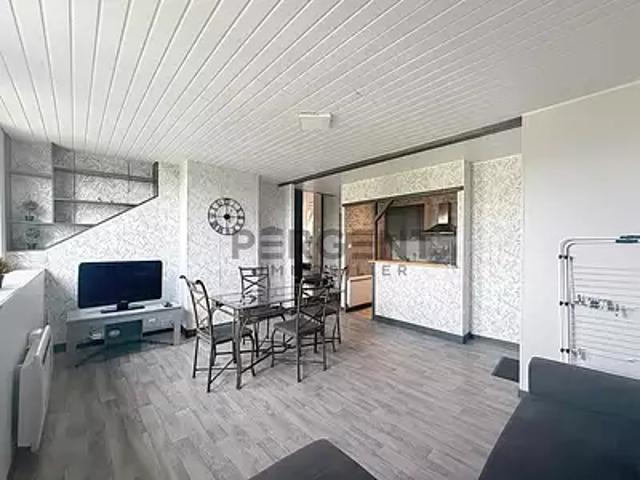 Charleville Mézières 08000 Achat / Vente appartement 2 pièces t2 au dernier étage parking