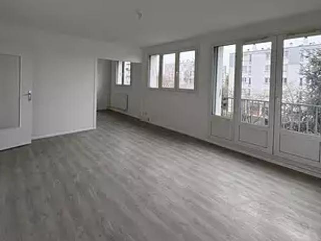 Charleville Mézières 08000 Location appartement 4 pièces t4