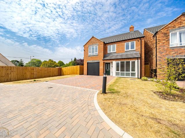 Charlecote Drive, Tamworth, Staffordshire B79, 4 bed detached house to rent, £2,000 pcm | PrimeLocation