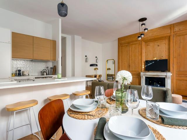 Charlemagne – Luxury Furnished Rental Lyon Center, Lyon Amsterdam Apartments for Rent