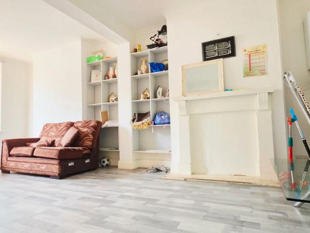 Charlemont Road, London E6, 3 bed terraced house to rent, £2,850 pcm | PrimeLocation