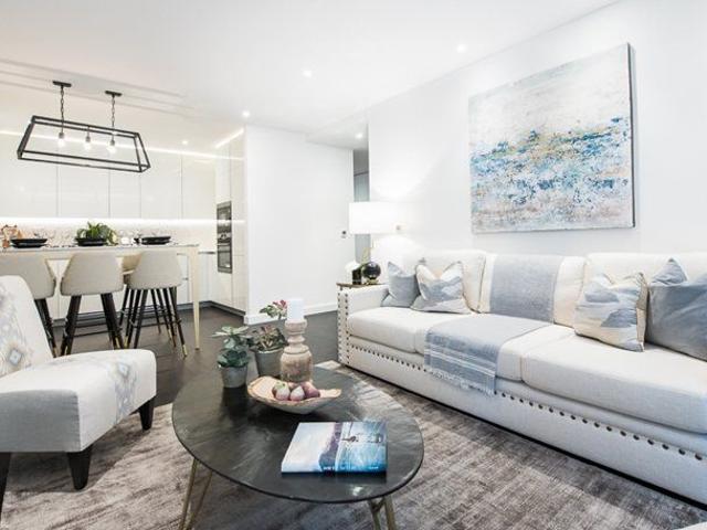 Charles Clowes Walk, London SW11, 1 bed flat to rent, £5,100 pcm | PrimeLocation