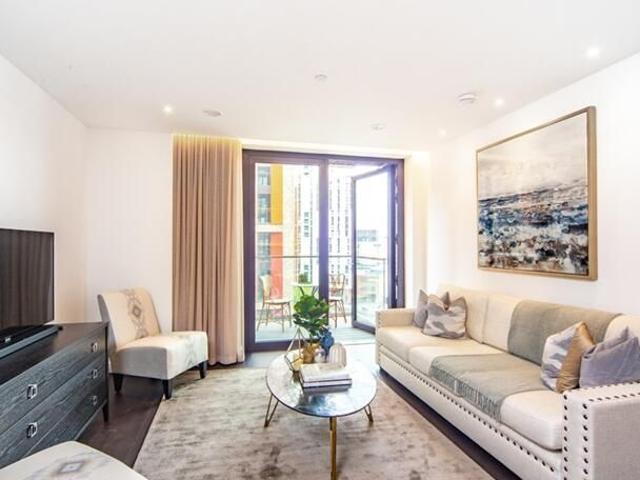 Charles Clowes Walk, London SW11, 3 bed flat to rent, £6,218 pcm | PrimeLocation