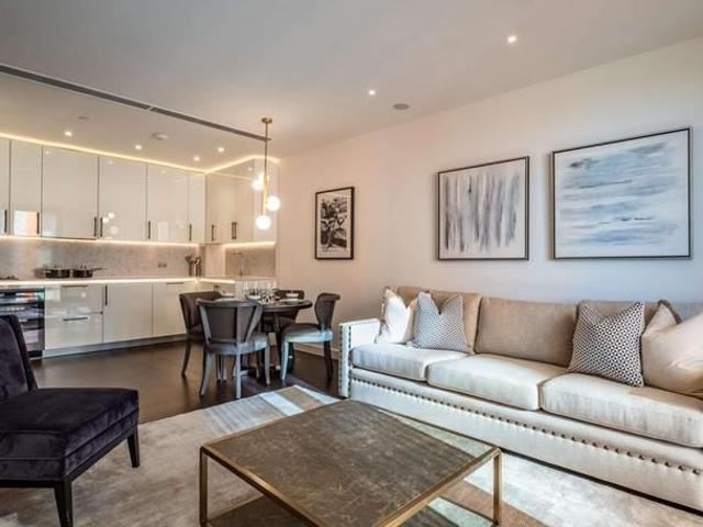 Charles Clowes Walk, London SW11, 3 bed terraced house to rent, £6,872 pcm | PrimeLocation