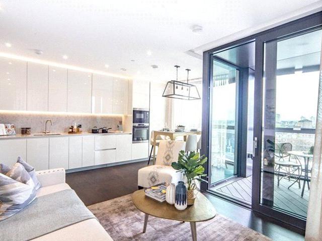 Charles Clowes Walk, Thornes House, Battersea SW11, 2 bed flat to rent, £4,507 pcm | PrimeLocation