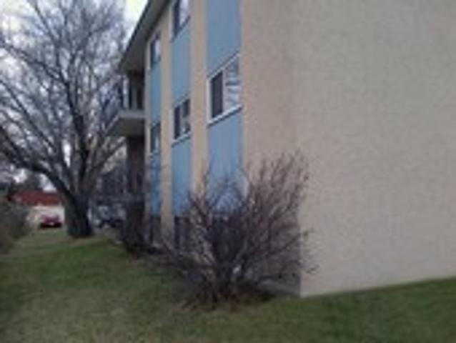 Charles Rutherford Apartments | 9804 102 Street