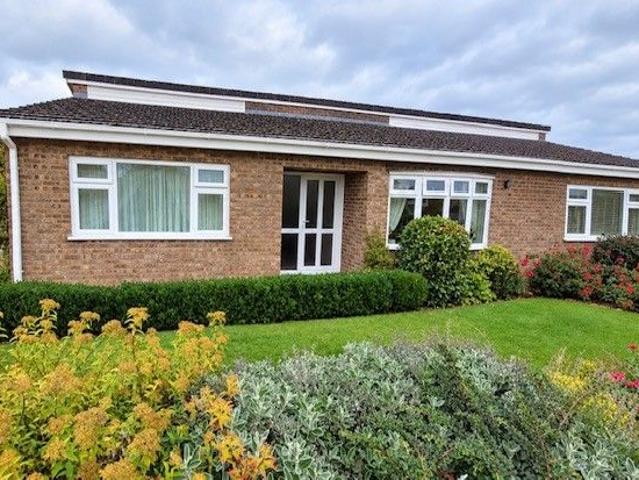 Charles Road, Fakenham, Norfolk NR21, 2 bed bungalow to rent, £1,050 pcm | PrimeLocation