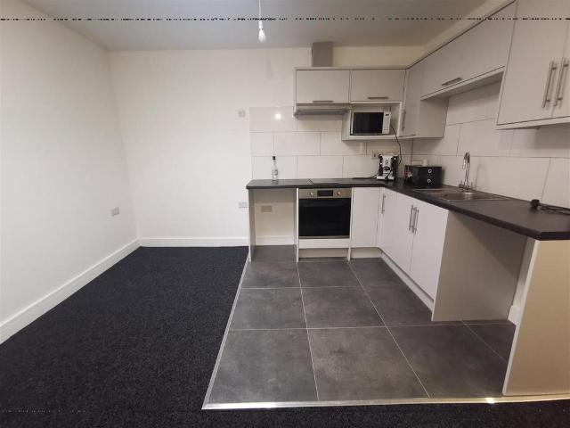 Charles Street, Walsall 1 bed flat to rent £695 pcm £160 pw