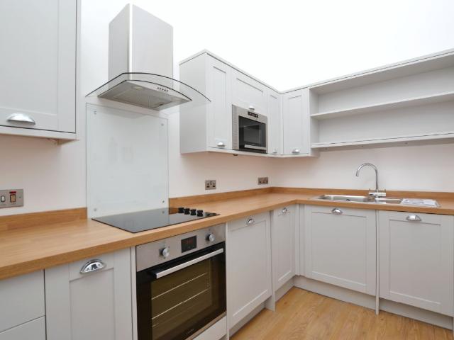 Charles Street, Worcester WR1, 2 bed flat to rent, £1,150 pcm | PrimeLocation
