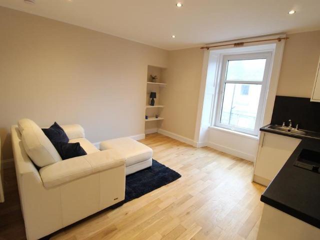 Charles Street, First Floor, AB25