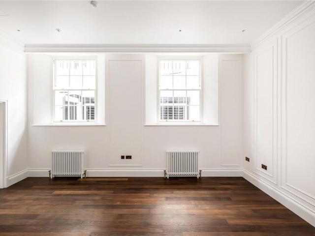 Charles Street, London W1J 1 bed flat to rent £5,265 pcm £1,215 pw