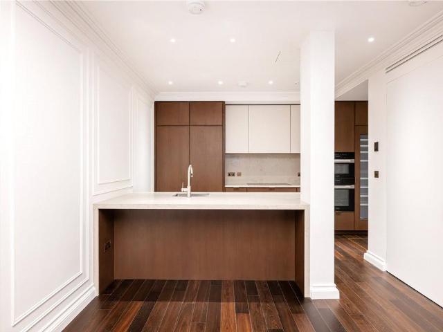 Charles Street, London, W1J 3 bed mews to rent £24,180 pcm £5,580 pw