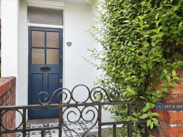 Charles Street, Oxford, OX4 2 bed terraced house to rent £2,050 pcm £473 pw