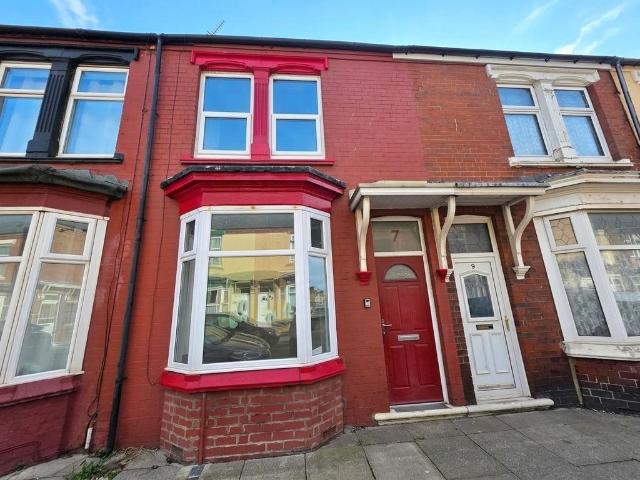 Charles Street, Redcar, TS10 2 bed house to rent £595 pcm £137 pw