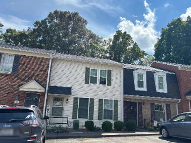 Charlestowne Cir