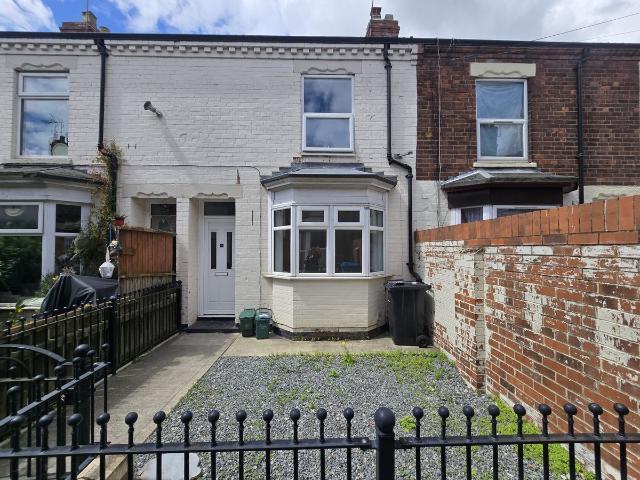 Charlton Villas, Estcourt Street, Hull, North Humberside HU9, 2 bed end terrace house to rent, £695 pcm | PrimeLocation