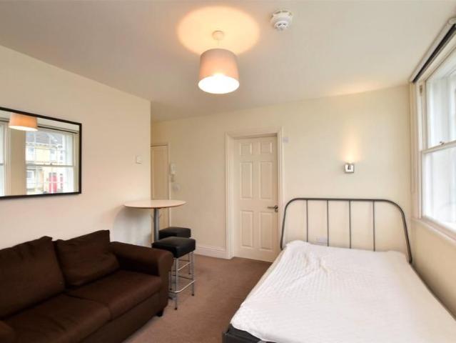 Charlton Buildings, Bath, Somerset, BA2