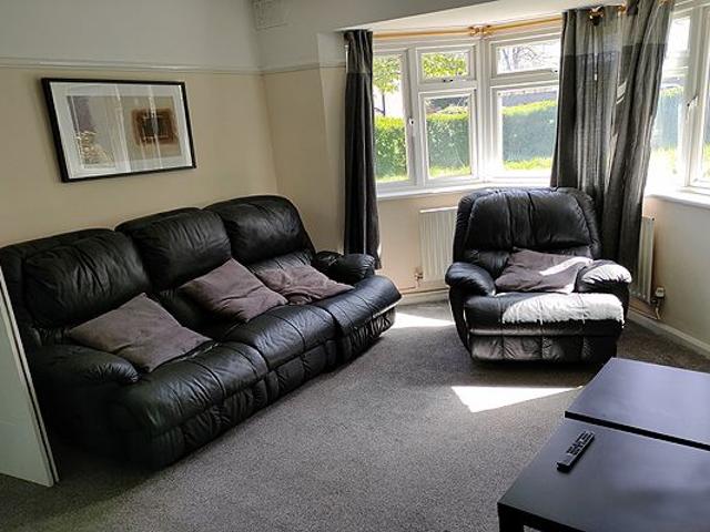 Charlton Lane, Charlton SE7, 4 bed semi detached house to rent, £2,750 pcm | PrimeLocation
