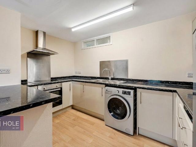 Charlton Road, Brentry, Bristol BS10, 2 bed flat to rent, £1,350 pcm | PrimeLocation