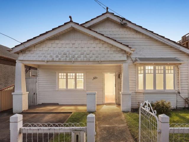 Charm and lifestyle convenience await