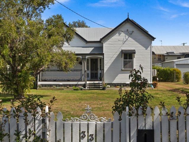 Charm, Character & Space on 1,628m²