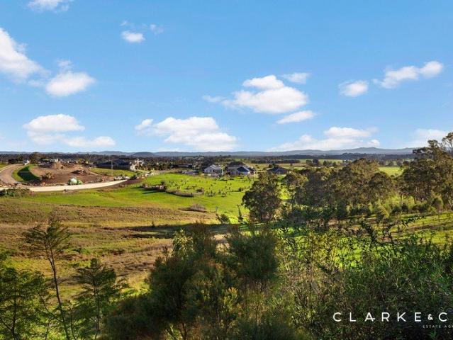 CHARM, COMFORT AND AN INCREDIBLE OUTLOOK!