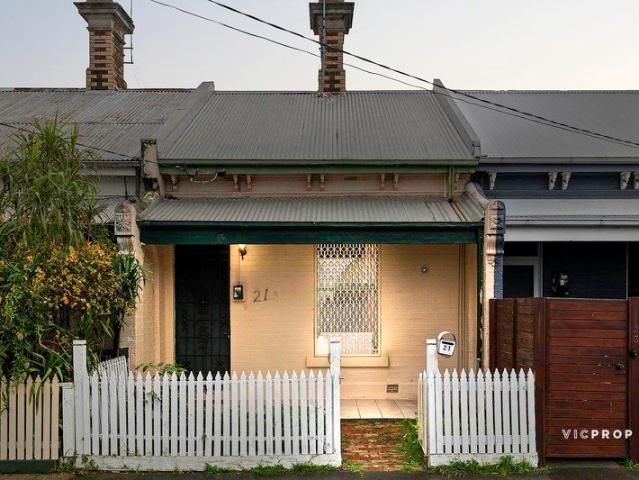 CHARM, COMFORT & CONVENIENCE
