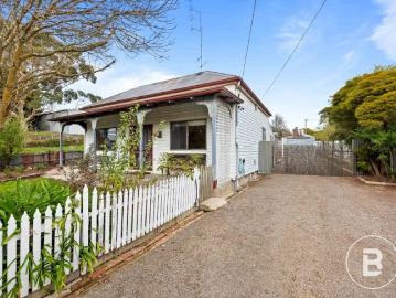 CHARM, SPACE & ENDLESS POTENTIAL IN A PRIME EUREKA LOCATION