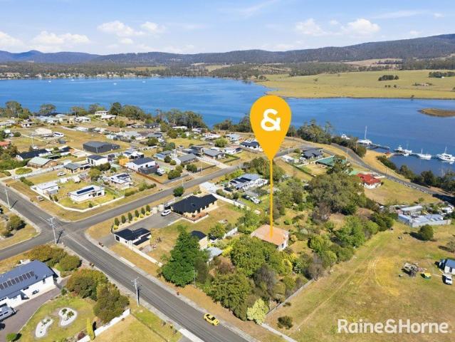 Charm, Stunning Gardens & Subdivision Potential STCA