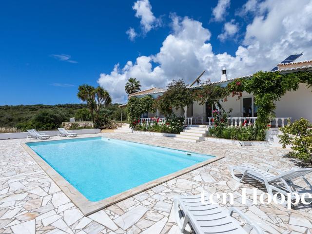 Charmosa Villa de 5 quartos no campo, situada em 42.000 m² d. 255m² Budens