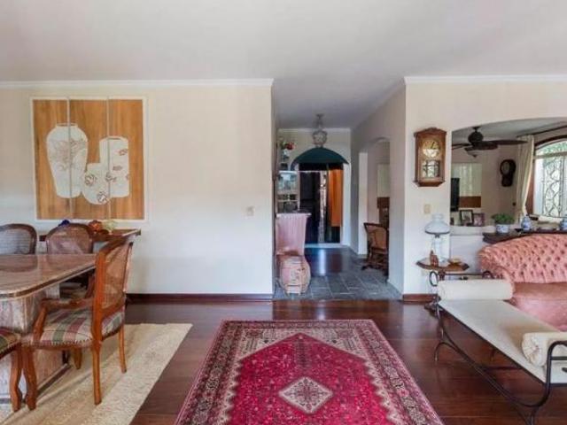 Charmosa Casa na Vila Madalena, SP